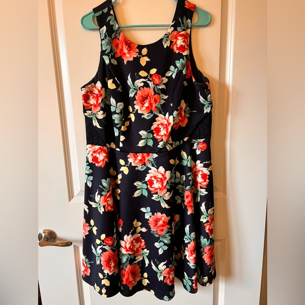 Floral navy dress with lace detail
